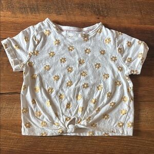 Mini Boden 5-6Y Kids White and Gold Floral Knot-Front T-Shirt